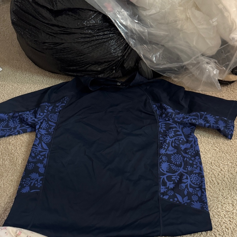 Navy Blue Floral Short Sleeve Shirt rash guard